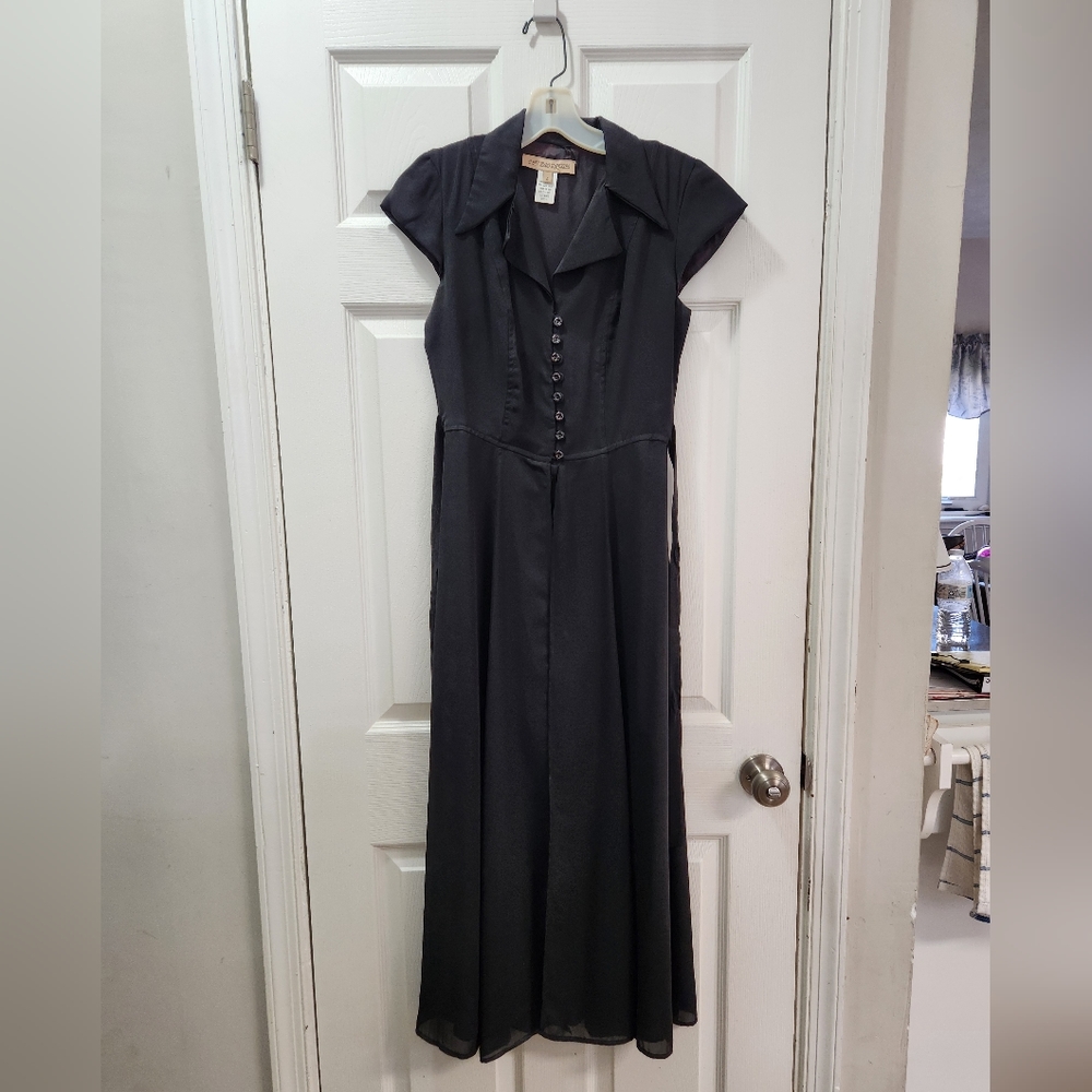 VINTAGE Cap Sleeve Black Dress